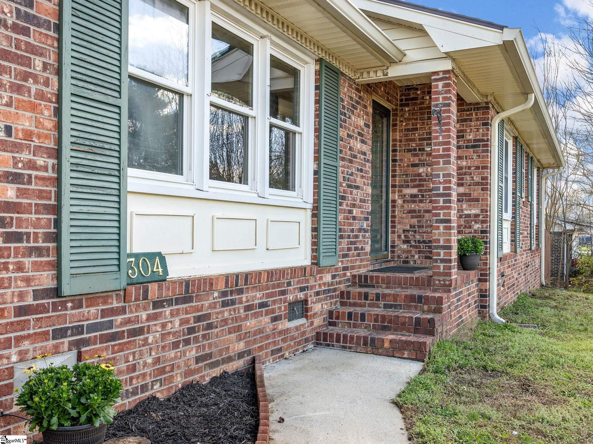 304 Mitchell Road Greenville, SC 29615 - Photo 1 of 36 Gallery Image 1