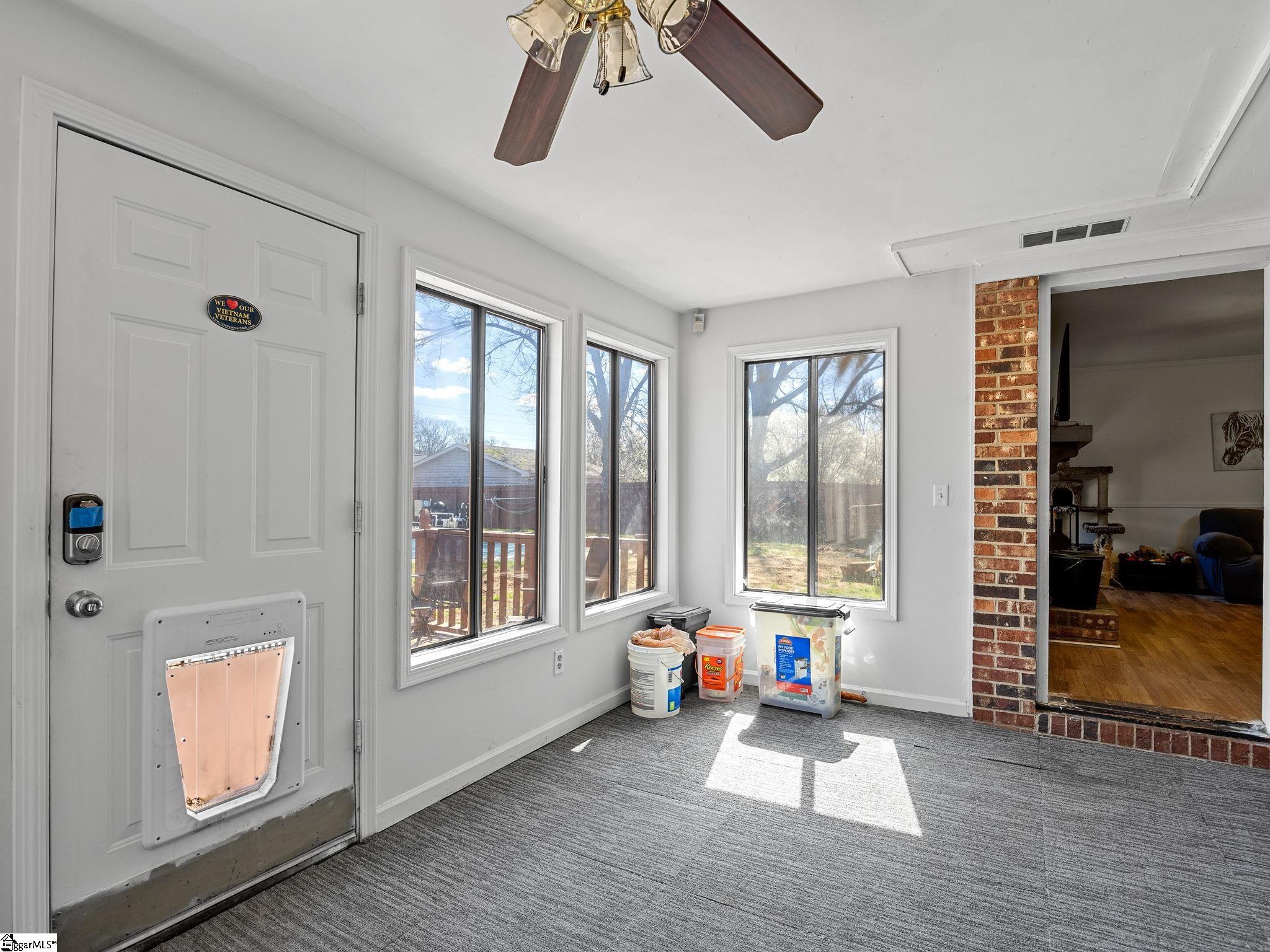304 Mitchell Road Greenville, SC 29615 - Photo 12 of 36 Gallery Image 12