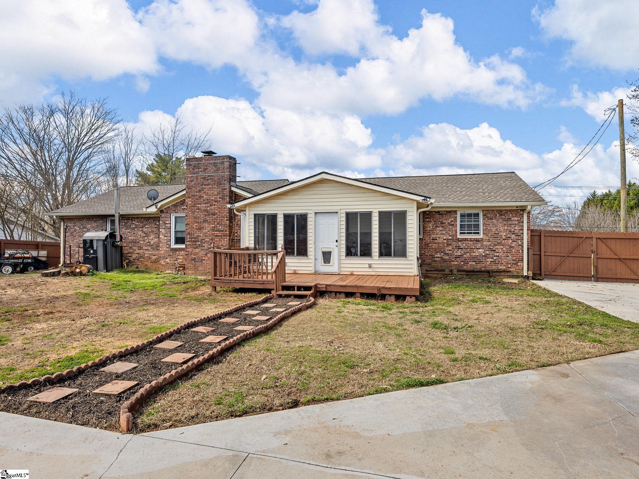 304 Mitchell Road Greenville, SC 29615 - Photo 23 of 36 Gallery Image 23