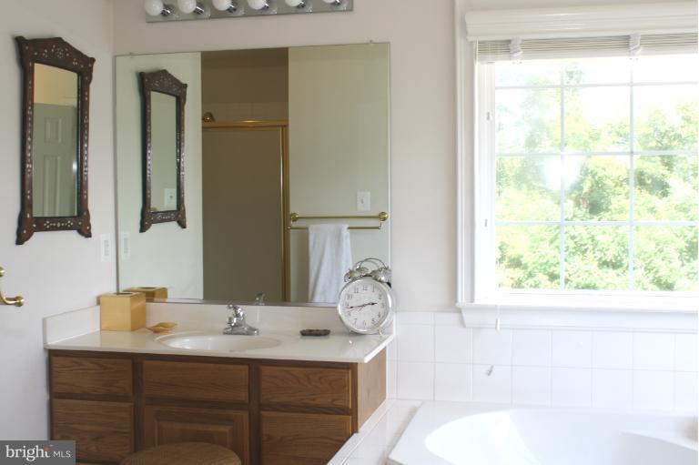 8439 Den Circle King George, VA 22485 - Photo 3 of 30 Her Vanity
