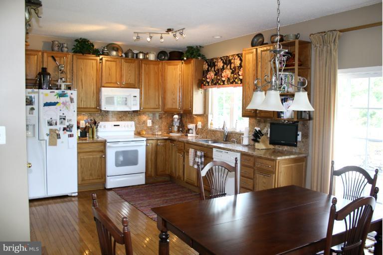 8439 Den Circle King George, VA 22485 - Photo 26 of 30 View from breakfast nook