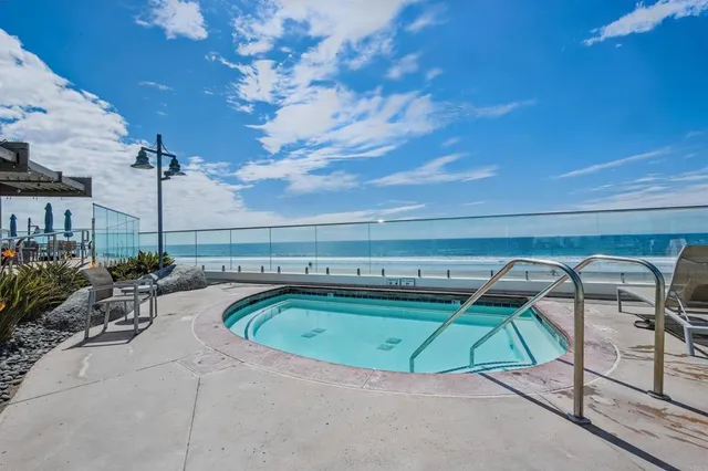 $1,690,000 | 1750 Avenida Del Mundo, Unit 601, Coronado, CA 92118