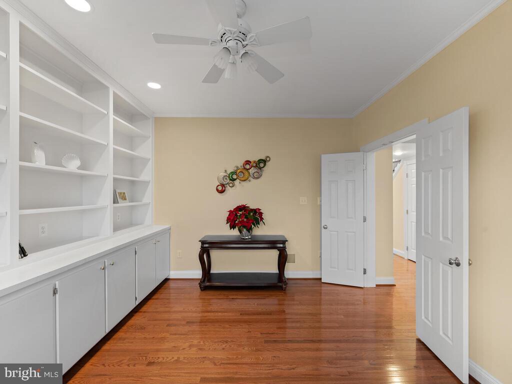 12119 Sheets Farm Road Gaithersburg, MD 20878 - Photo 17 of 60 Gallery Image 17