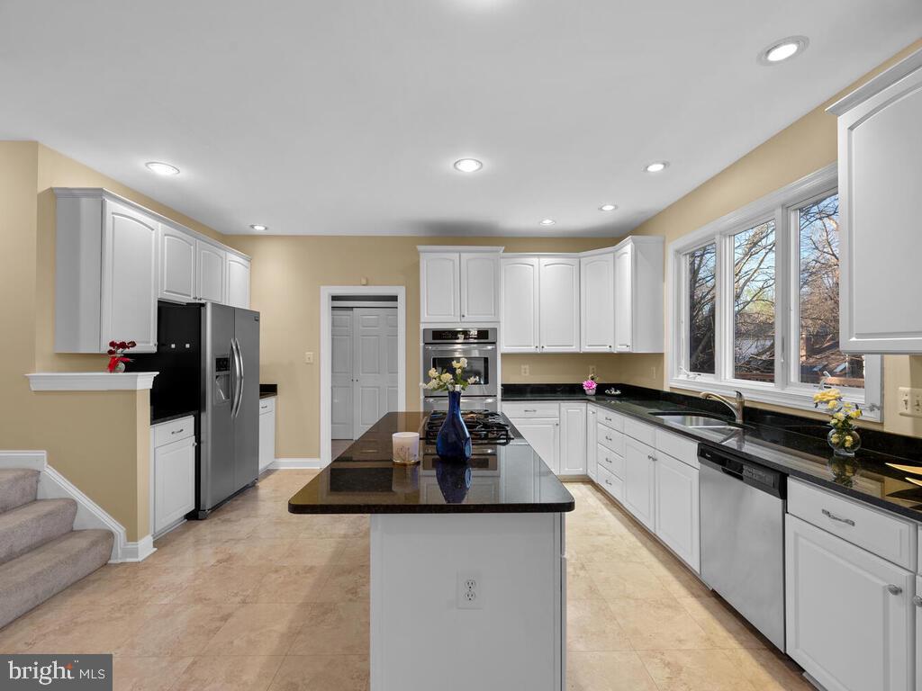 12119 Sheets Farm Road Gaithersburg, MD 20878 - Photo 19 of 60 Gallery Image 19