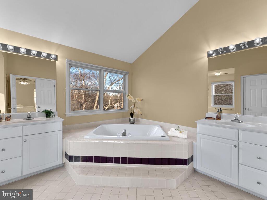 12119 Sheets Farm Road Gaithersburg, MD 20878 - Photo 33 of 60 Gallery Image 33