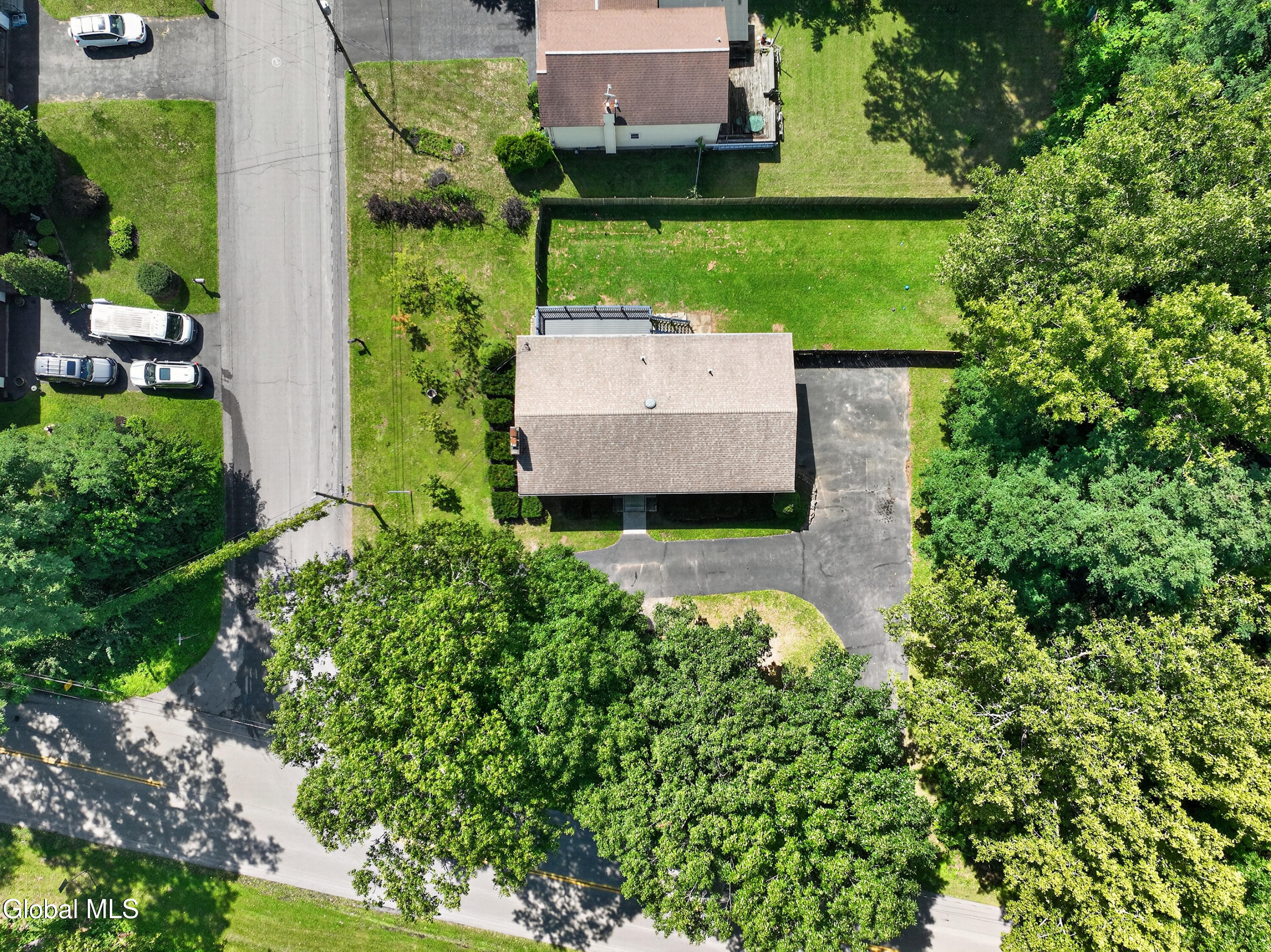 16 Golf Road Schenectady, NY 12304 - Photo 63 of 68 005-16-Golf-Road-Schenectady-NY-12304