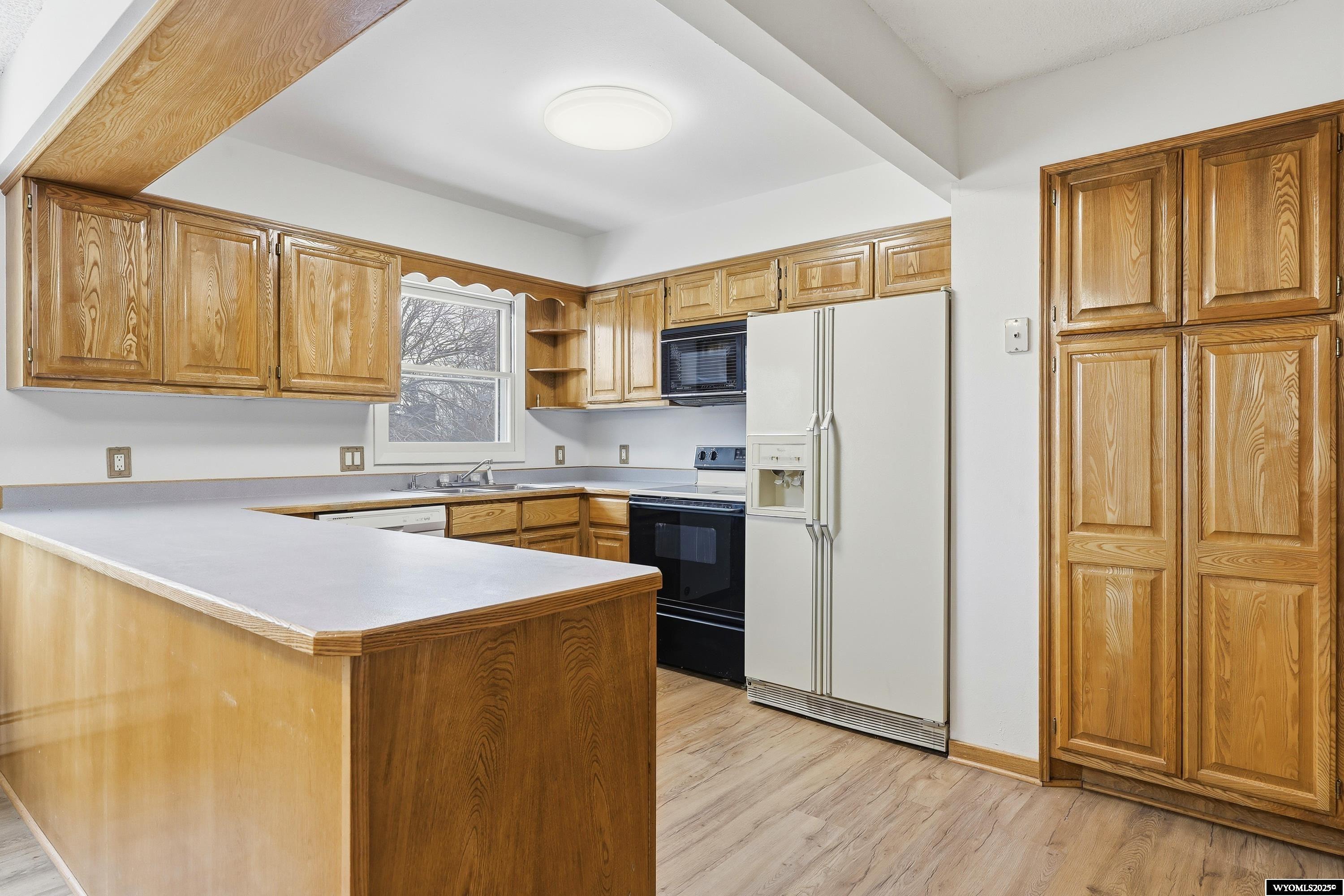 3521 East 18th Street Casper, WY 82609 - Photo 4 of 22