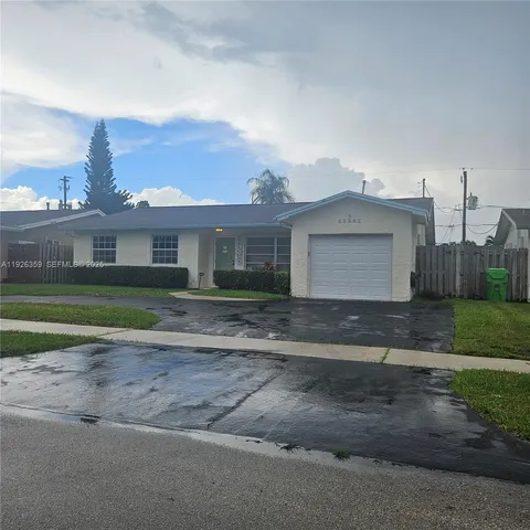 $3,600 | 11461 Northwest 45th Place, Sunrise, FL 33323