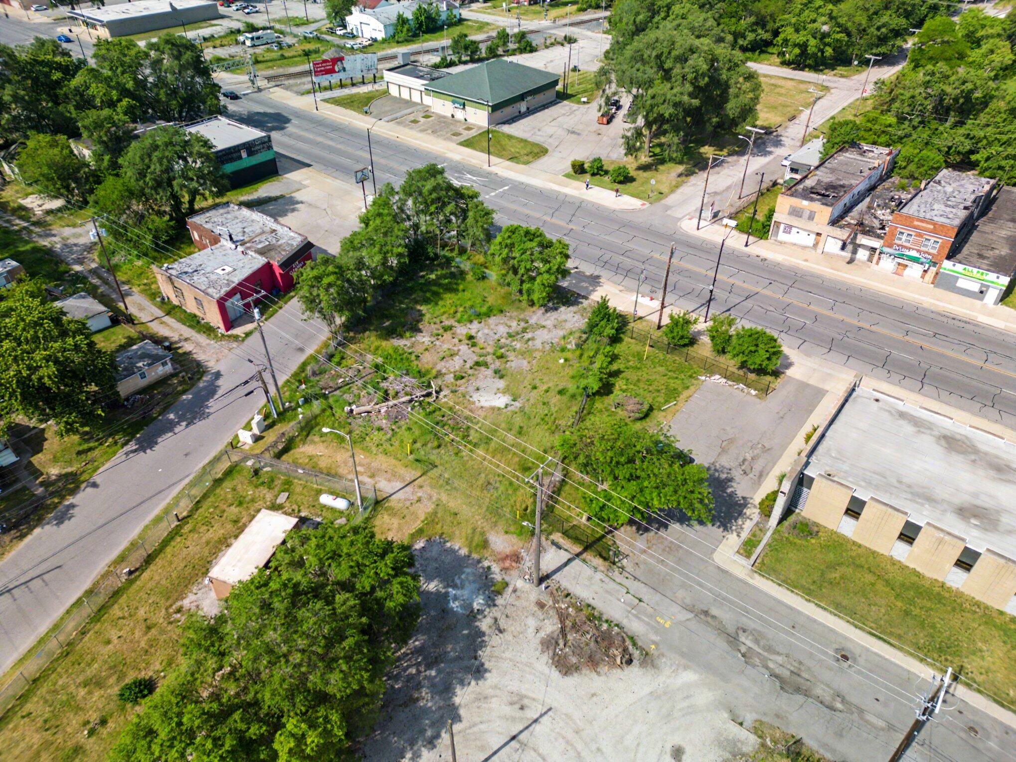 3989 Broadway Gary, IN 46409 - Photo 6 of 12 2038x1529