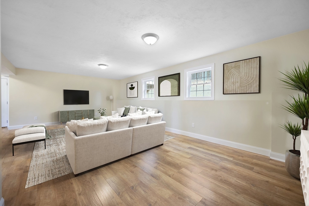 107 Harrington Road Charlton, MA 01507 - Photo 5 of 42 Gallery Image 5