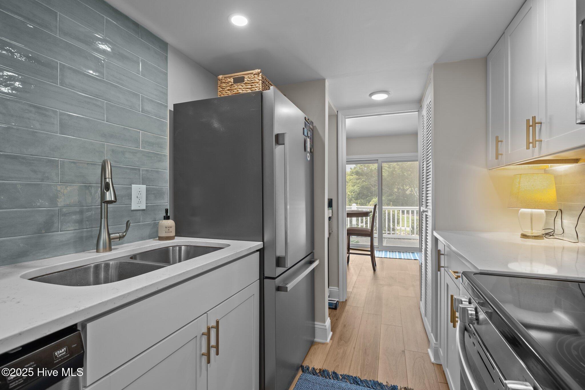 130 Salter Path Road, Unit 73N Pine Knoll Shores, NC 28512 - Photo 3 of 46 Kitchen