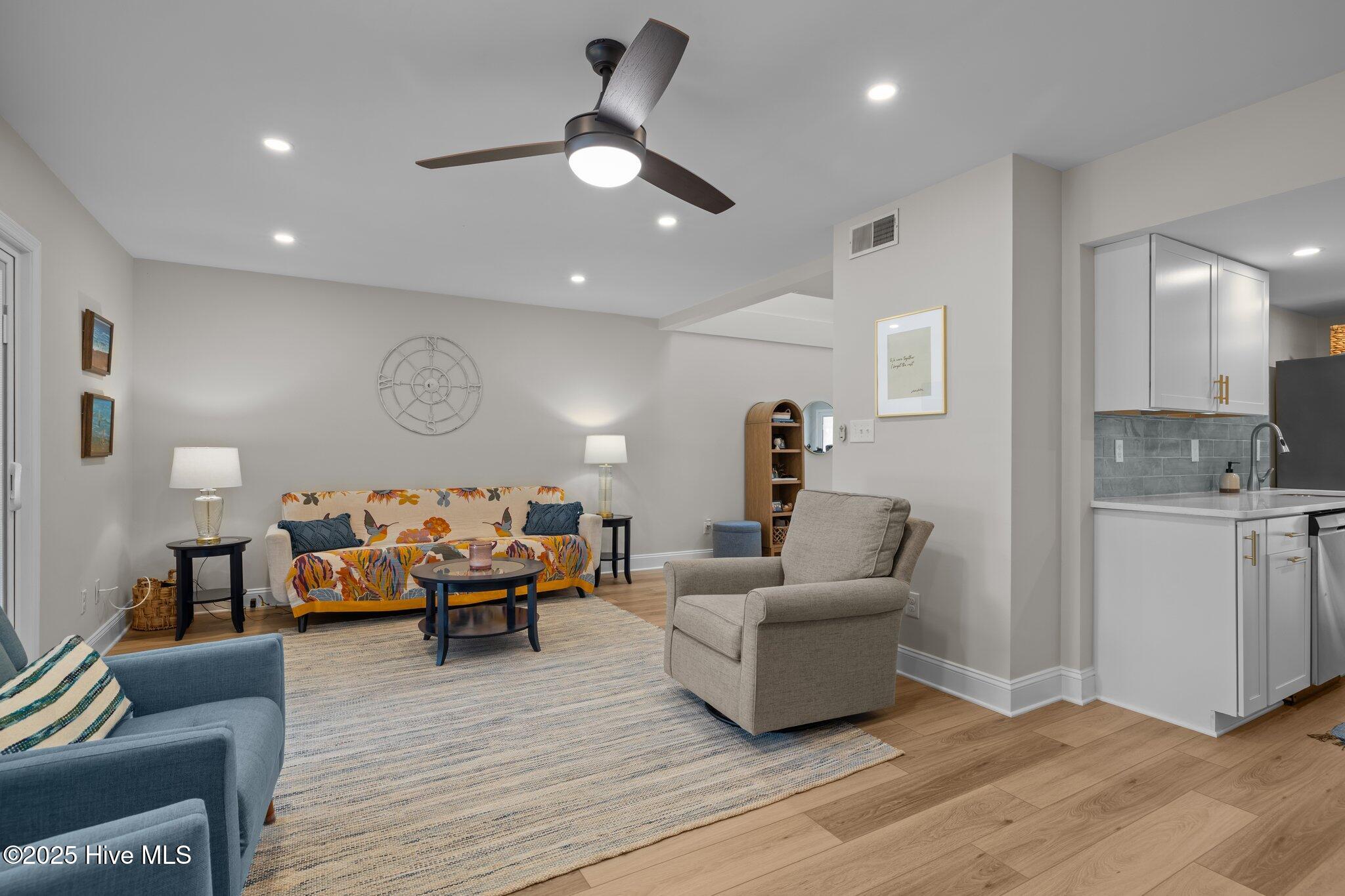 130 Salter Path Road, Unit 73N Pine Knoll Shores, NC 28512 - Photo 6 of 46 Living Area