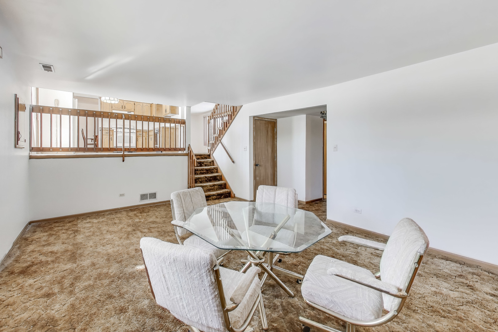 749 Old Farm Road Matteson, IL 60443 - Photo 15 of 34 a living room with furniture and a wooden floor