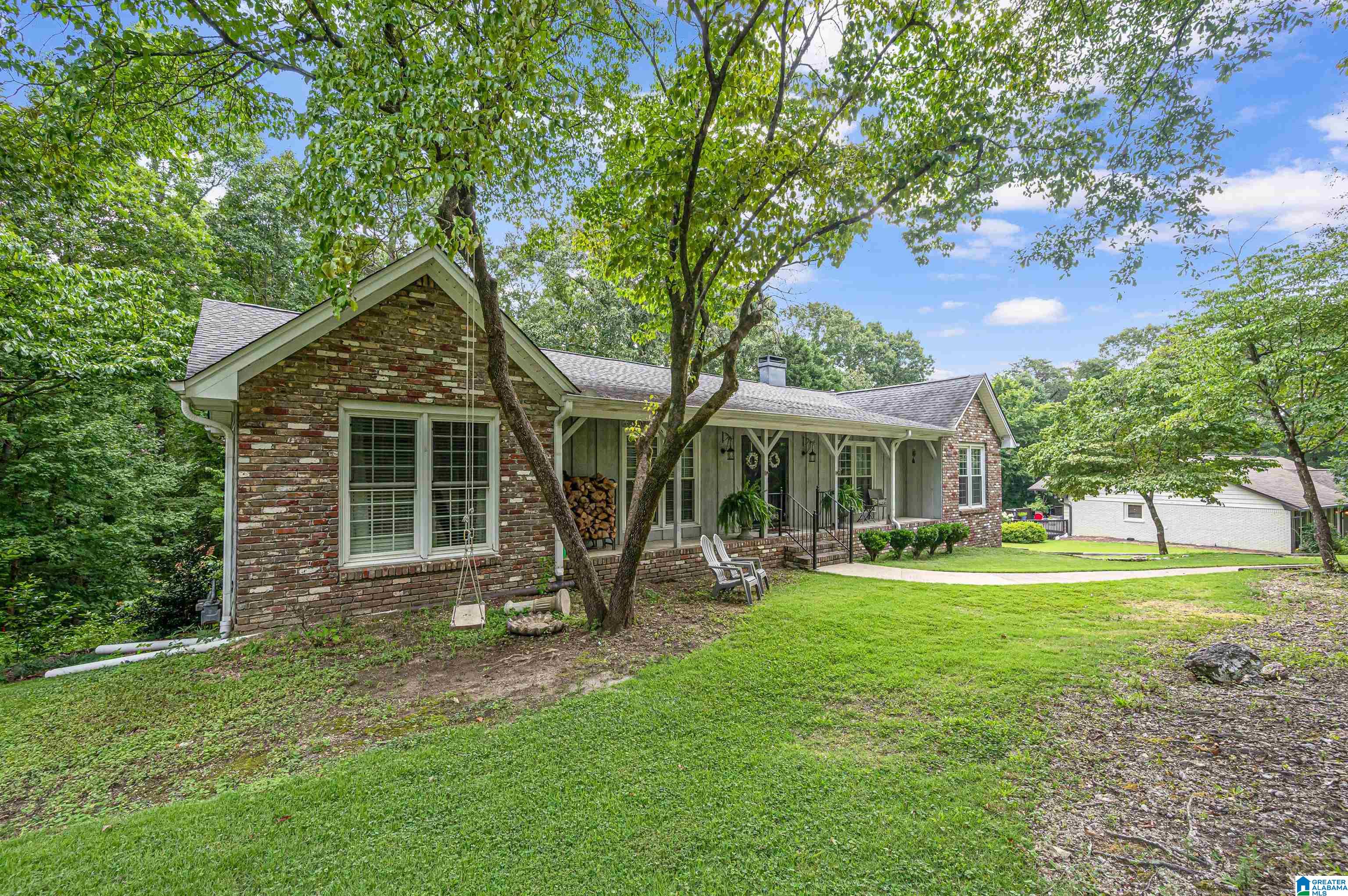 245 Miller Circle Pelham, AL 35124 - Photo 2 of 49
