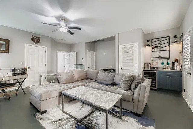 $3,800 | 6414 Queens Court Trace, Unit 7, Mableton, GA 30126