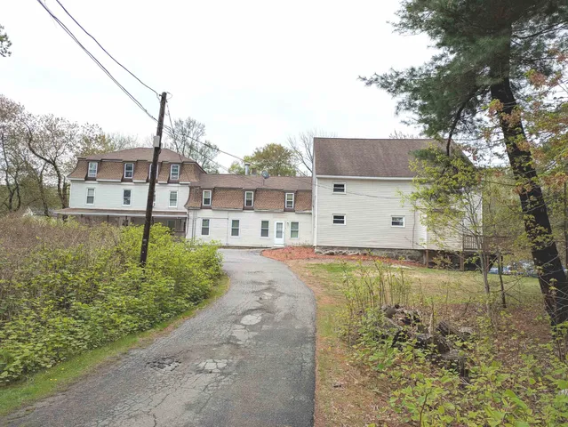 $1,995 | 3 South Shore Road, Unit 1, Salem, NH 03079