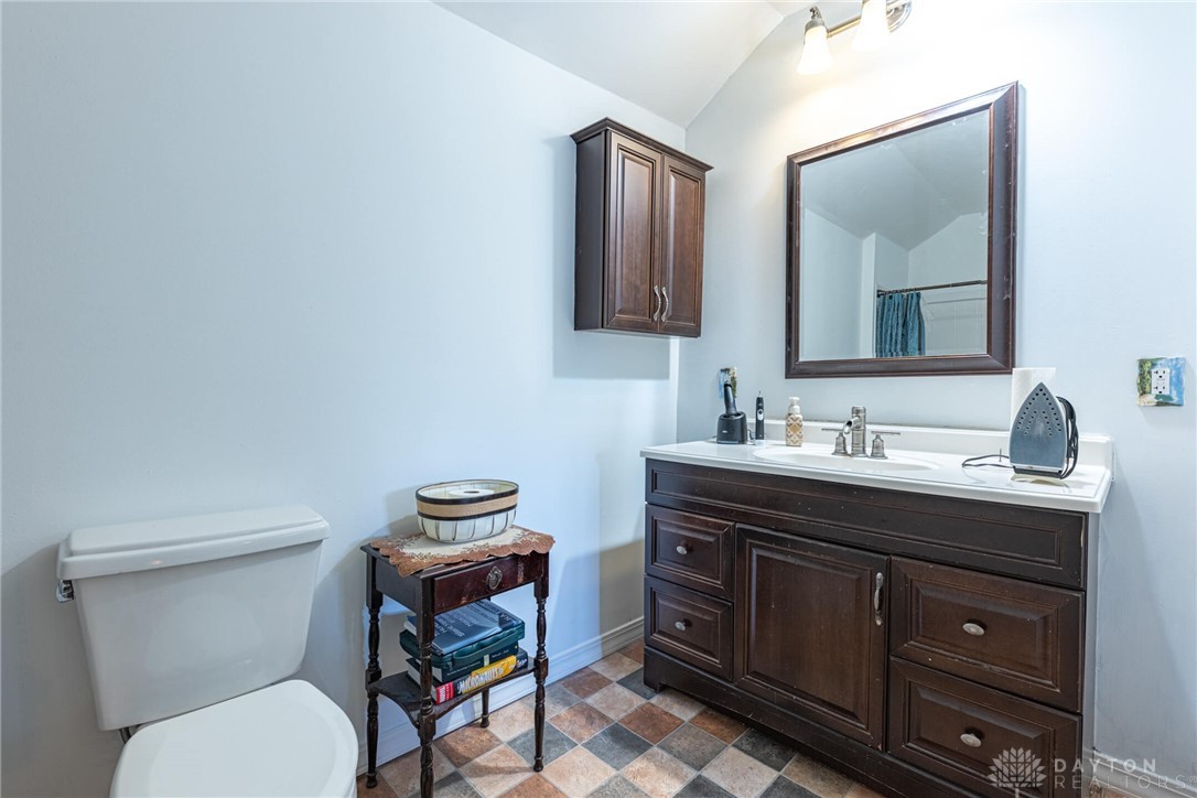 6056 Dayton Springfield Road Springfield, OH 45502 - Photo 24 of 39 Gallery Image 24