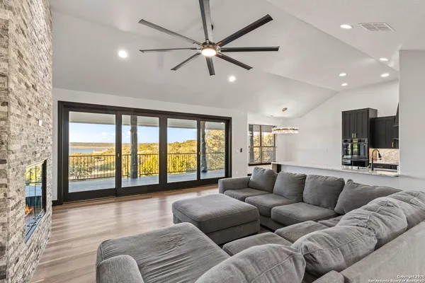 $3,800 | 141 Oak Shore Drive, Canyon Lake, TX 78133