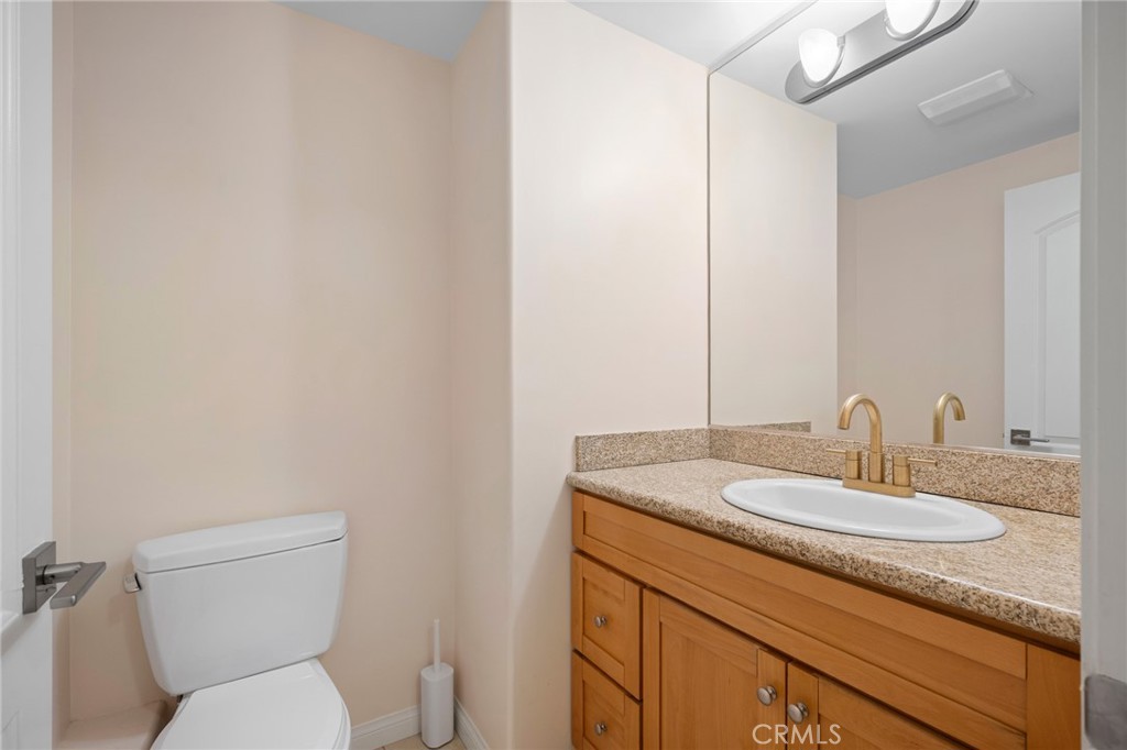 7225 Apperson Street, Unit 105 Tujunga, CA 91042 - Photo 12 of 33