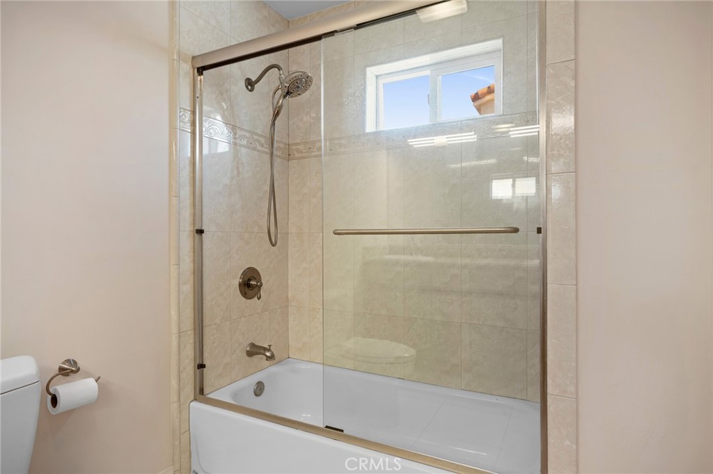 7225 Apperson Street, Unit 105 Tujunga, CA 91042 - Photo 19 of 33