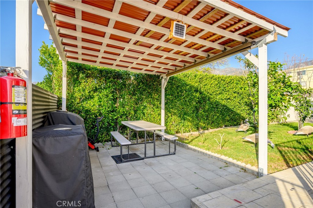 7225 Apperson Street, Unit 105 Tujunga, CA 91042 - Photo 30 of 33