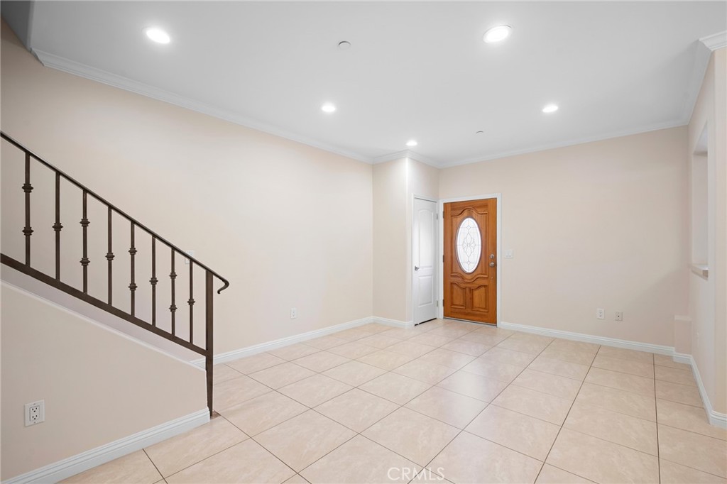 7225 Apperson Street, Unit 105 Tujunga, CA 91042 - Photo 6 of 33