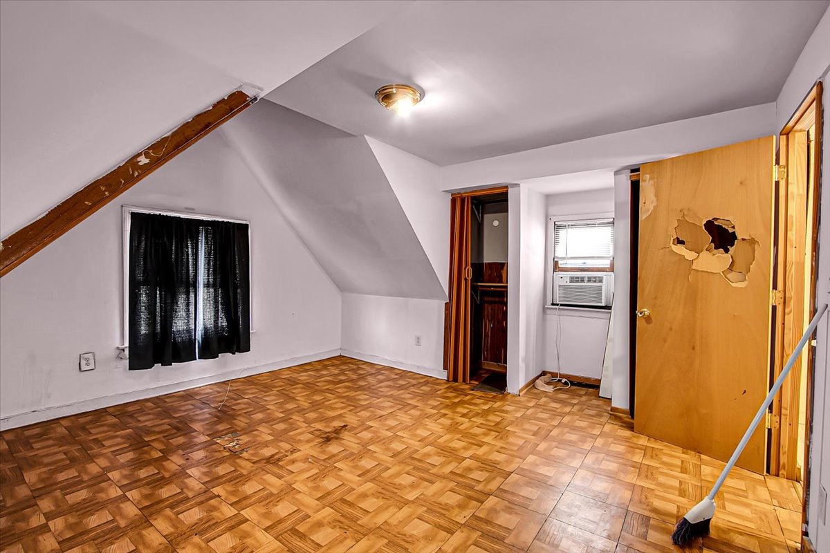 321 West 114th Street Chicago, IL 60628 - Photo 17 of 30