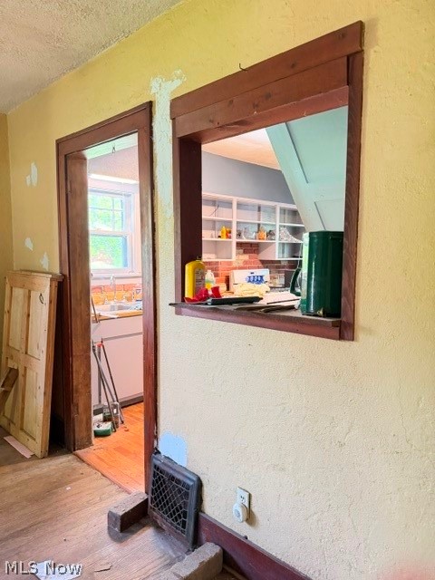 1706 Hampton Road Akron, OH 44305 - Photo 9 of 28