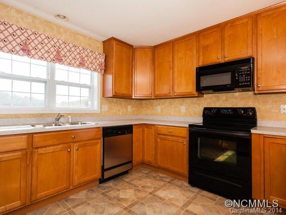 305 Bone Camp Road Marshall, NC 28753 - Photo 8 of 24 Gallery Image 8