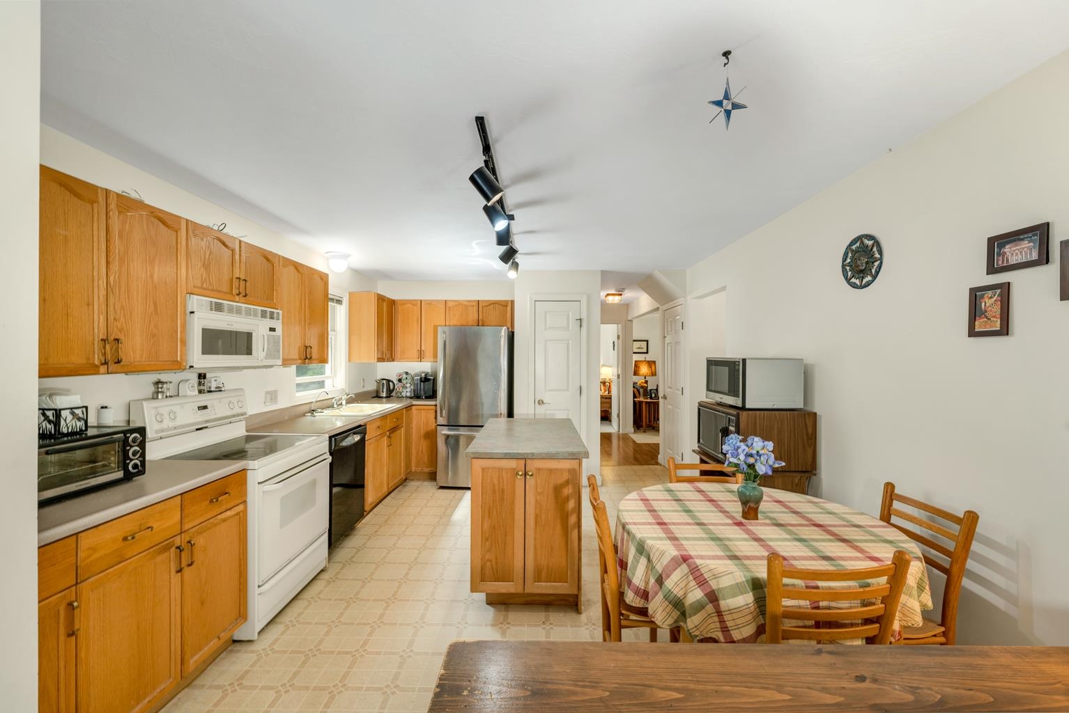 4 Percy Drive Wolfeboro, NH 03894 - Photo 16 of 34