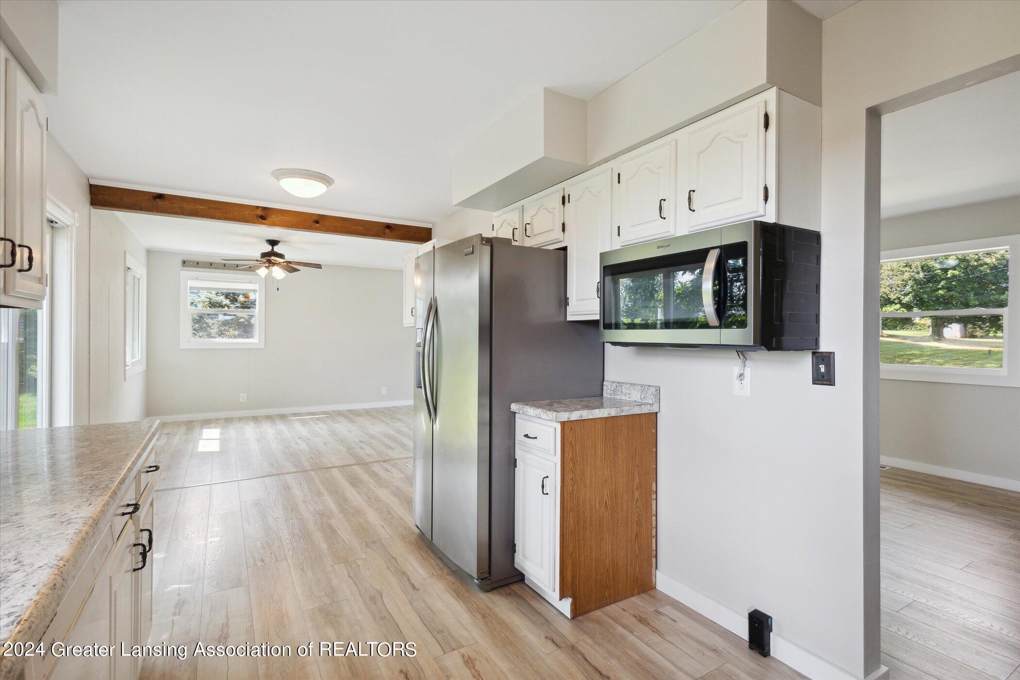 1399 West Kalamo Highway, Unit R2 Charlotte, MI 48813 - Photo 11 of 36 11-1399-W-Kalamo-Hwy-Charlotte-MI-48813-