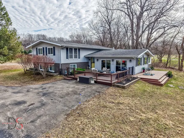 $549,000 | 152 Beachview Court, Varna, IL 61375