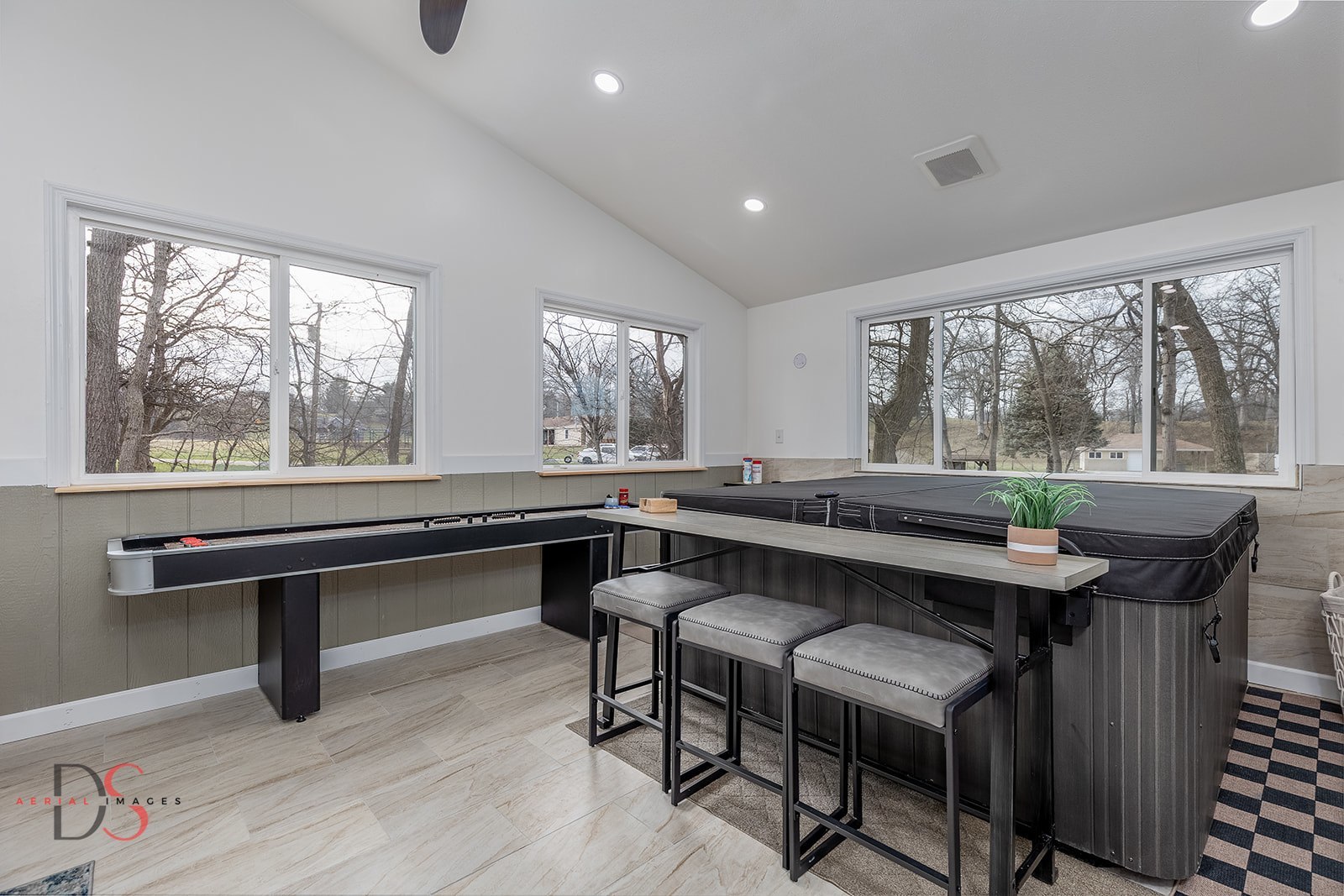 152 Beachview Court Varna, IL 61375 - Photo 21 of 46 a room with a wooden table and chairs