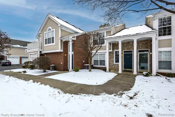 $1,850 | 4289 Berkshire Drive, Sterling Heights, MI 48314