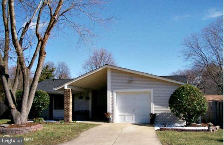 4439 Flintstone Road Alexandria, VA 22306 - Photo 1 of 29 Shows Like A Model!