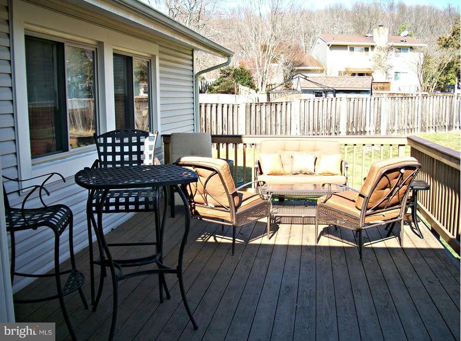 4439 Flintstone Road Alexandria, VA 22306 - Photo 27 of 29 Exterior (Rear)