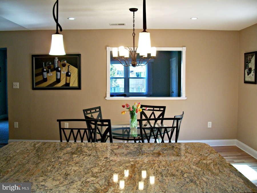 4439 Flintstone Road Alexandria, VA 22306 - Photo 5 of 29 Kitchen