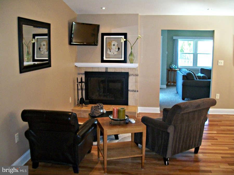 4439 Flintstone Road Alexandria, VA 22306 - Photo 8 of 29 Wood Burning Fireplace!
