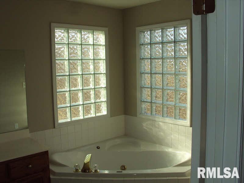 2508 Rae Allen Lane Marion, IL 62959 - Photo 9 of 16 Gallery Image 9