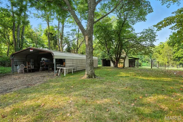 $375,000 | 3911 Charbonier Road, Hazelwood, MO 63031