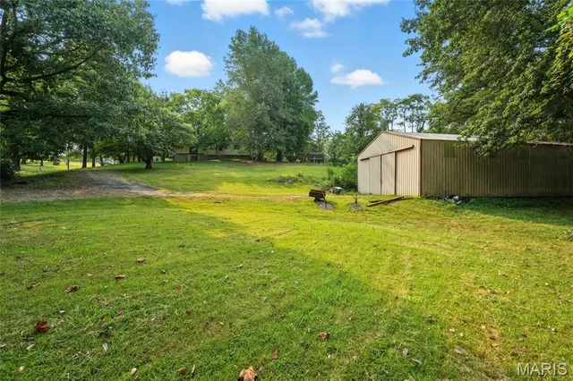 $375,000 | 3911 Charbonier Road, Hazelwood, MO 63031