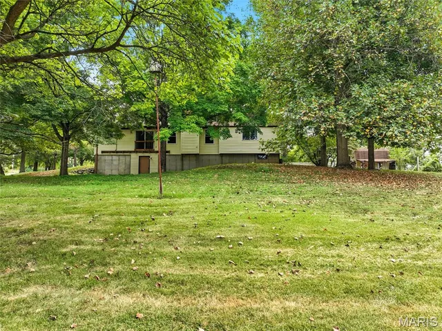 $375,000 | 3911 Charbonier Road, Hazelwood, MO 63031