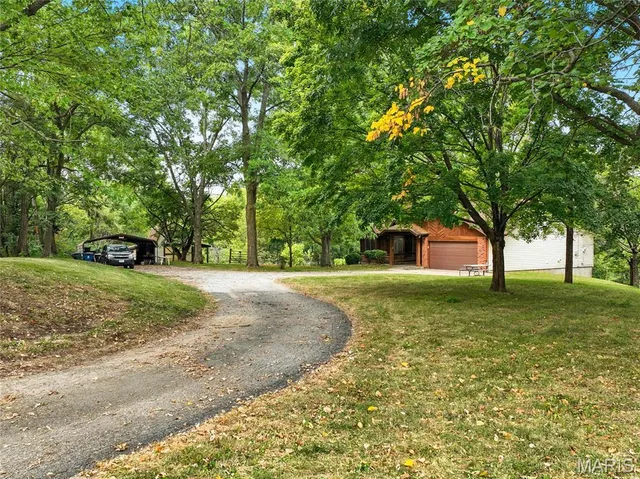 $375,000 | 3911 Charbonier Road, Hazelwood, MO 63031