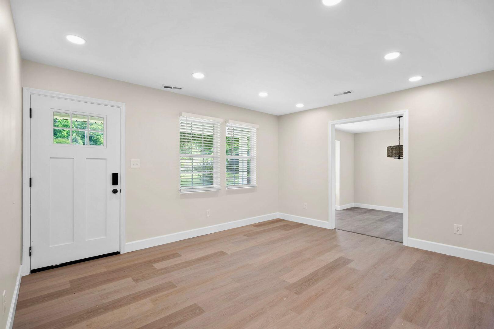321 Whitmire Circle Tunnel Hill, GA 30755 - Photo 5 of 29 57781210_large