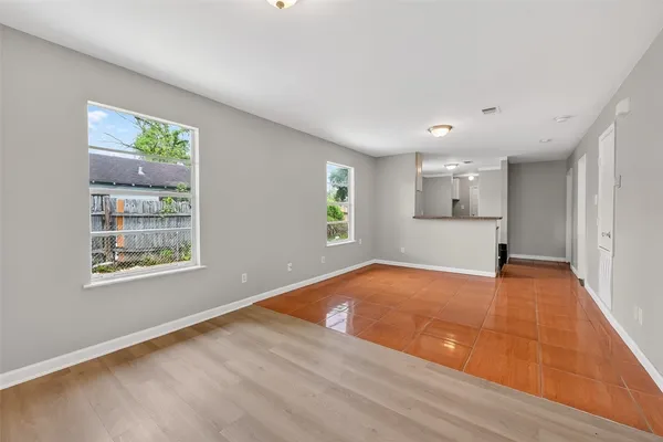 $1,475 | 2446 Mayview Drive, Houston, TX 77091