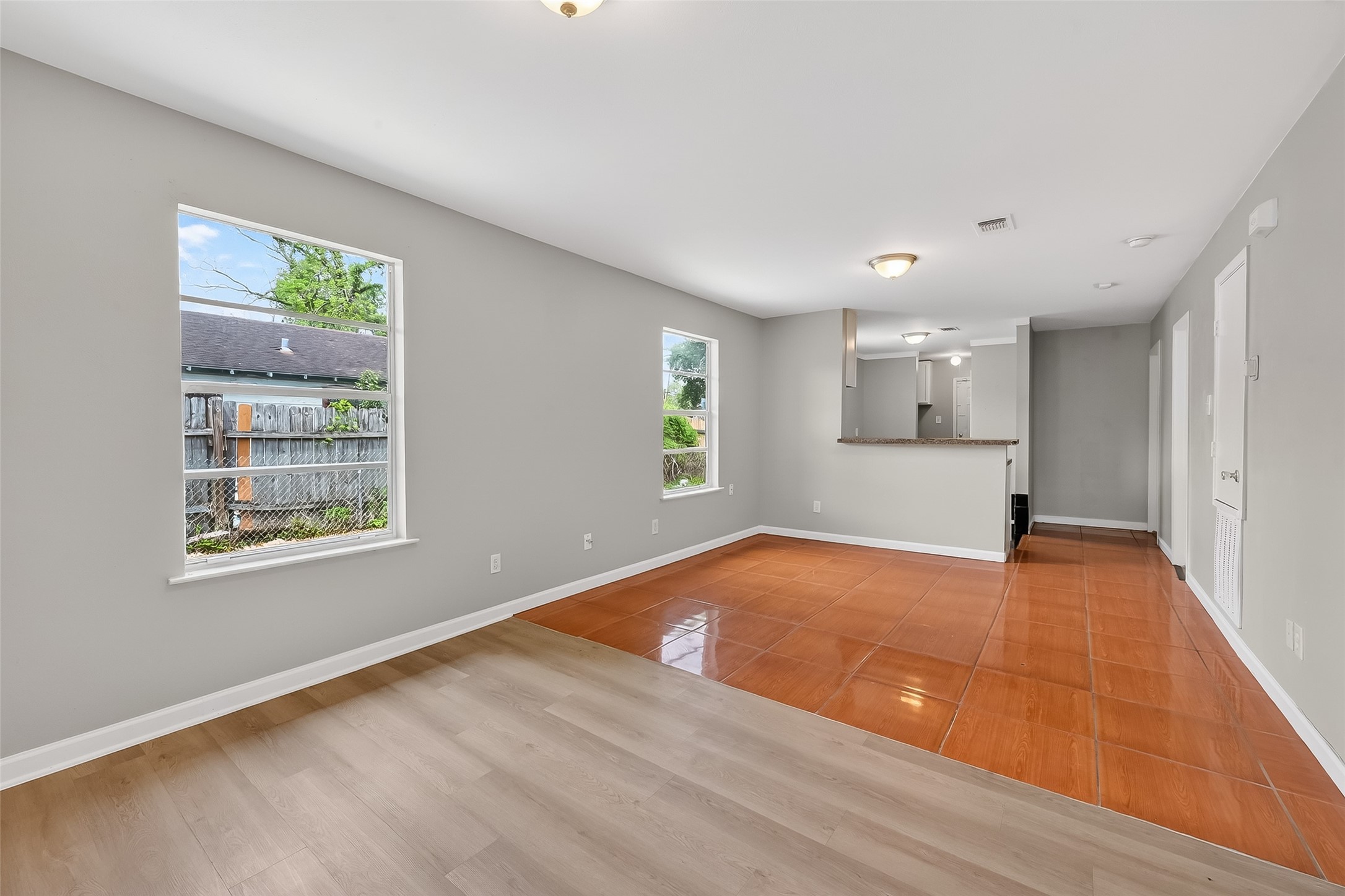2446 Mayview Drive Houston, TX 77091 - Photo 11 of 34