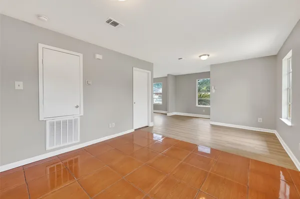 $1,475 | 2446 Mayview Drive, Houston, TX 77091