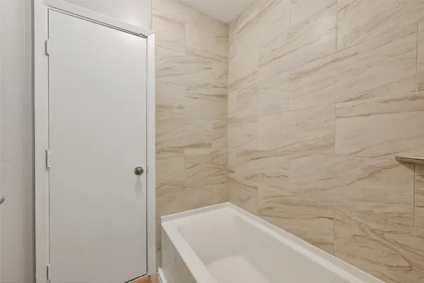 $1,475 | 2446 Mayview Drive, Houston, TX 77091