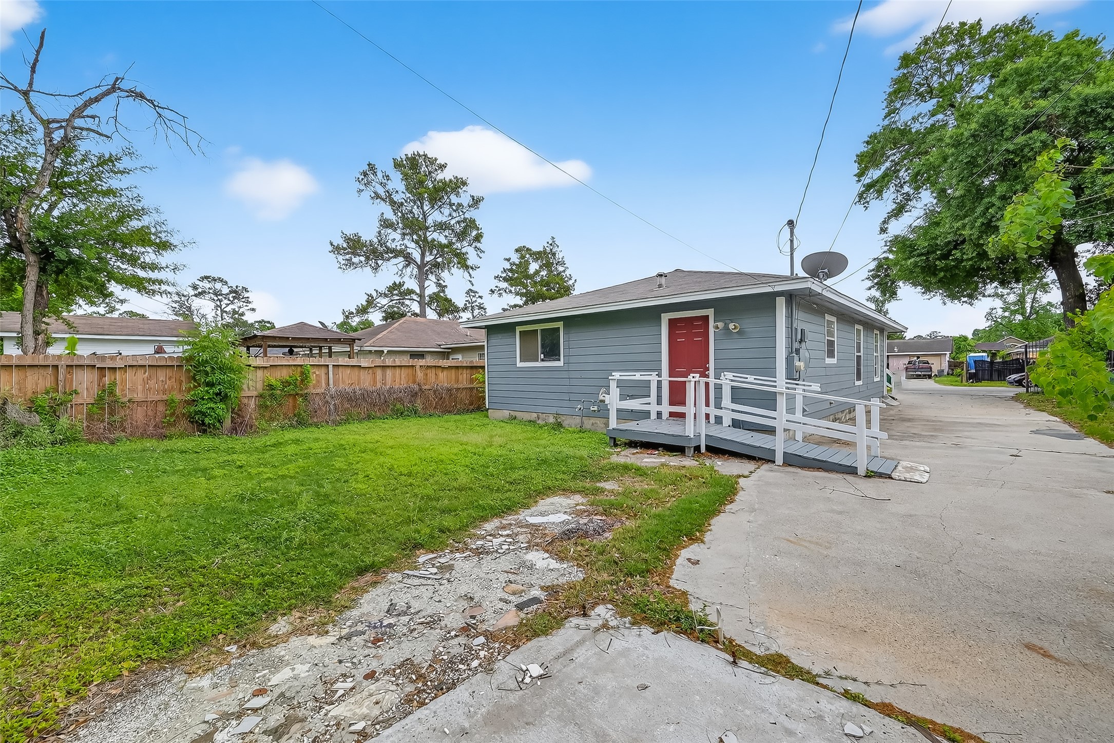 2446 Mayview Drive Houston, TX 77091 - Photo 32 of 34