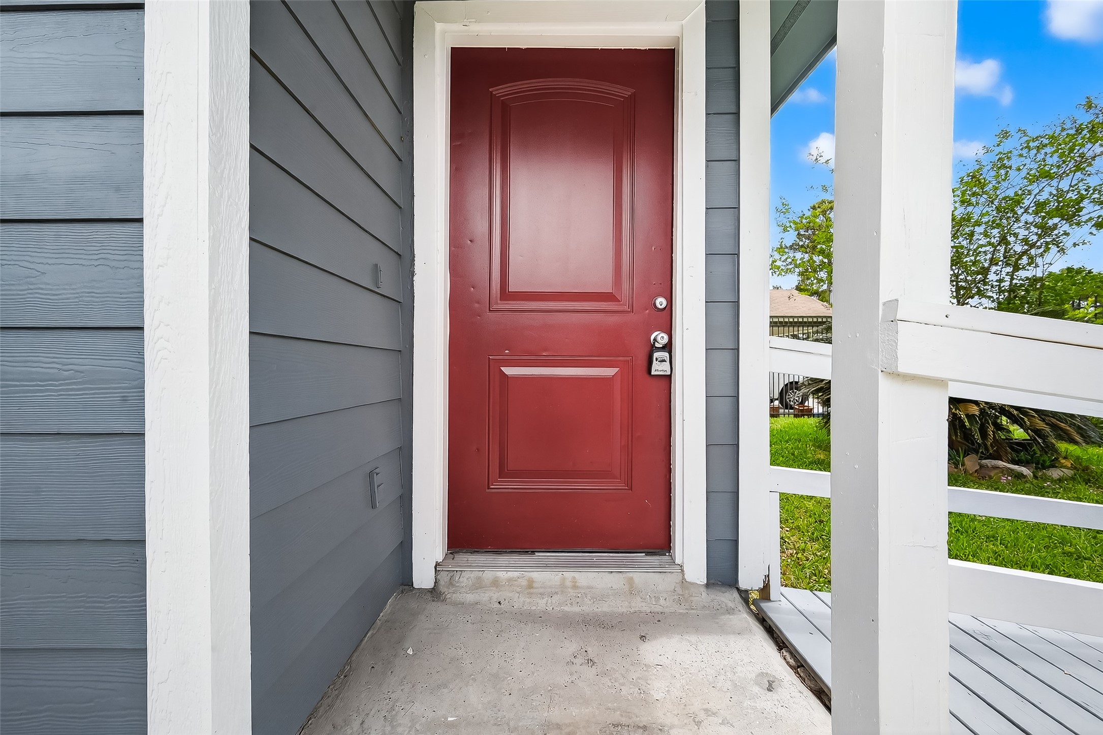 2446 Mayview Drive Houston, TX 77091 - Photo 4 of 34